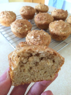 A picture of Honey Oat Bread Snacks.