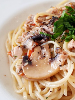 Foto resep Tuna and Mushroom Aglio olio