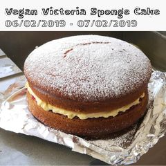 A picture of Vegan Victoria Sponge Cake.
