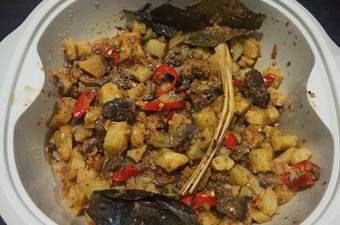 Cara Gampang Membuat Sambal goreng kentang ati ayam Irit Anti Gagal