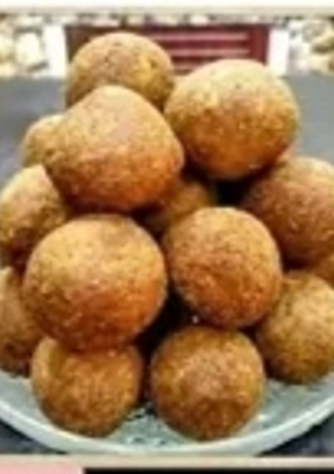 வாழைக்காய் கோலா உருண்டை செய்முறை முக்கிய புகைப்படம்