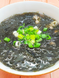 紫菜鮮蚵湯 的食譜成品照片
