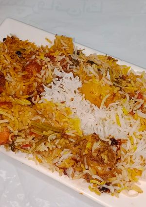 A picture of Special and spicy chicken biryani.