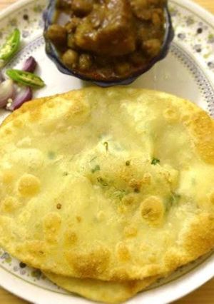 भटूरे चने (bhature chane recipe in Hindi) रेसिपी मुख्य फोटो