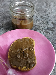 Una foto de Crema de Cacao con Avellanas