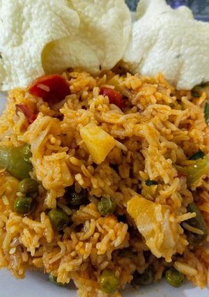 આલુ મટર બિરયાની(Aloo Matar biryani Recipe in Gujarati) રેસીપી મુખ્ય ફોટો
