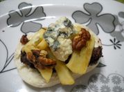 Una foto de morcilla con pan