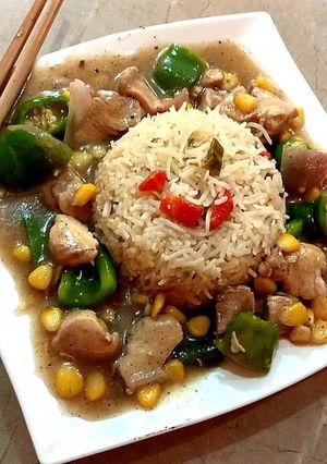 A picture of Chicken corn -chilli with veg fried rice.