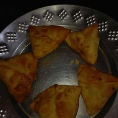 A picture of Samose.