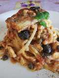 Linguine con Pesce Spatola, Pomodorini, Olive Nere e Capperi