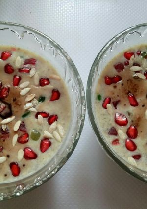 A picture of Vanila +chocolate custard.