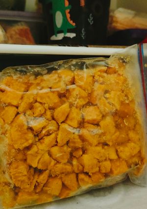 A picture of Frozen Chicken Tikka Chunks.