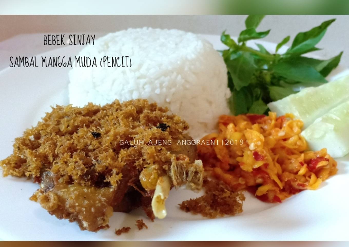 Bebek Sinjay Sambal Mangga Muda Khas Madura