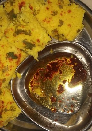 ઢોકળા (dhokal in Gujarati) રેસીપી મુખ્ય ફોટો