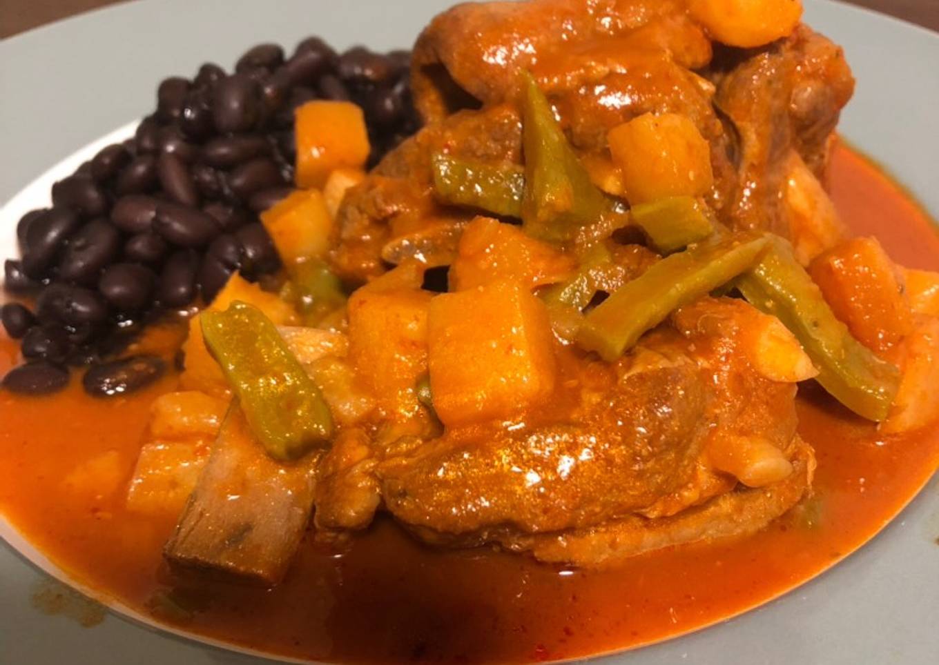 Costillas de cerdo en adobo