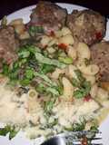 Albóndigas Con Pastas