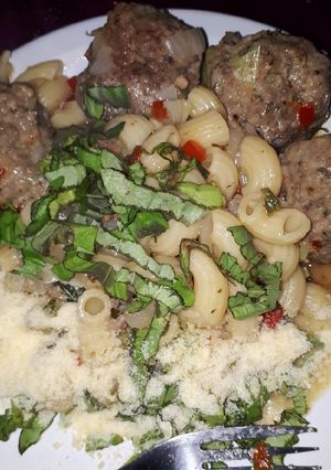 Una foto de Albóndigas Con Pastas