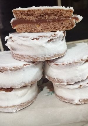 Una foto de Alfajores nevados tipo Jorgito Blanco