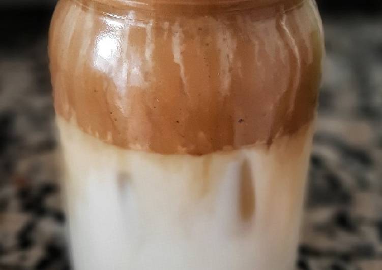 Dalgona coffee