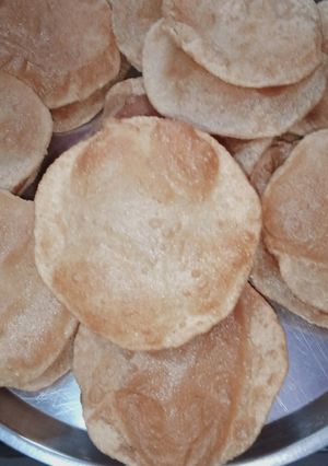 अजवाइन पूरी (Ajwain Puri recipe in hindi) रेसिपी मुख्य फोटो