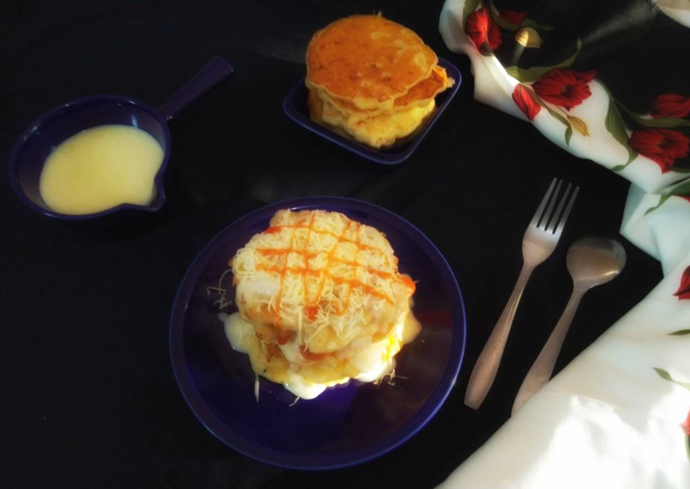 Mac and Cheese Pancake with Cheese Sauce