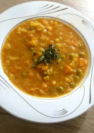 عکسی از دستور سوپ رشته