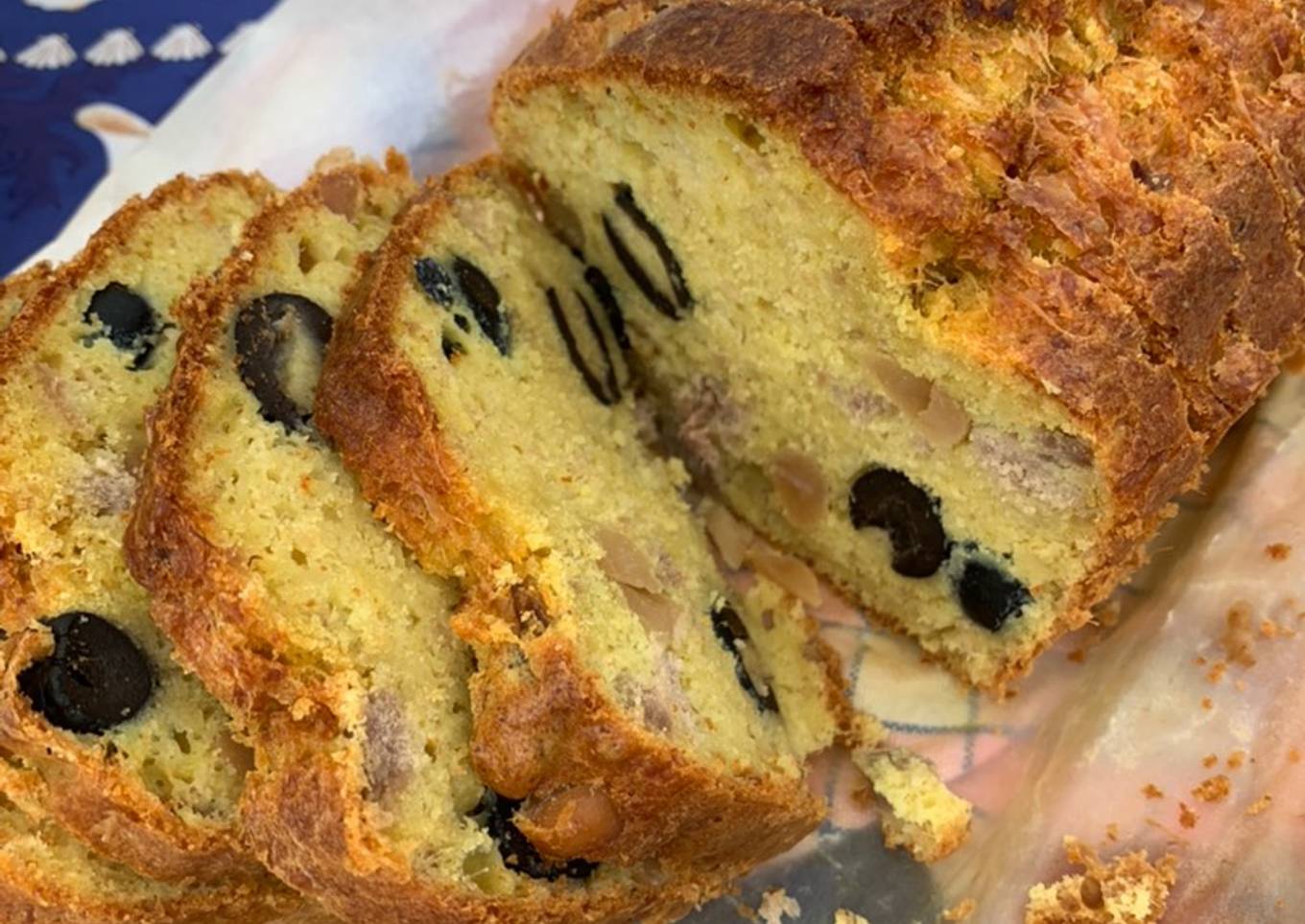 ☆Cake Olives Noires, Thon et Curry☆