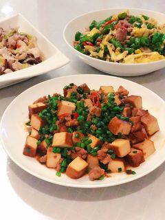 韭菜花炒豆乾 的食譜成品照片