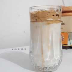 A picture of Dalgona Coffee.