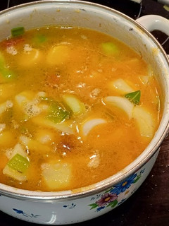 Una foto de Purrusalda con chorizo Astillero