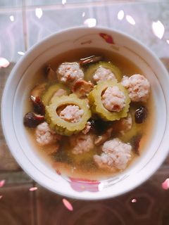 Hình của món Canh mướp đắng nhồi thịt.