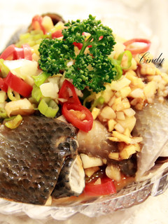 五味醬佐虱目魚皮 的食譜成品照片
