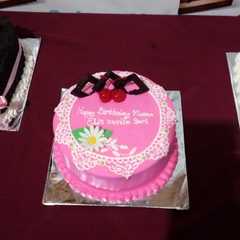 A picture of Kue ultah pinkiii.