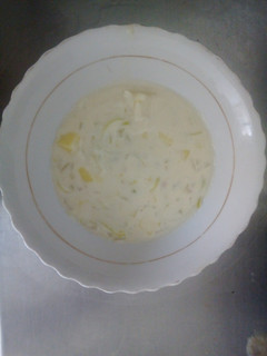 Una foto de Crema de cebolla con queso