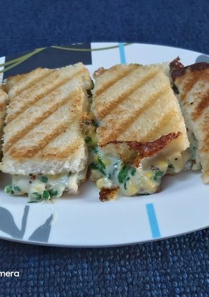 A picture of Grilled spinach and corn sandwich.