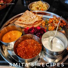 A picture of Simple maharashtrian thali.
