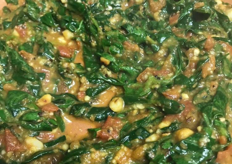 Tomato methi curry