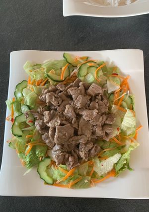 Hình của món Salad Bò.
