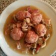 Albóndigas con champiñones jamón y bacon