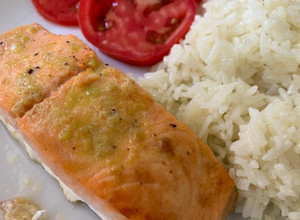 Una foto de Salmón al horno