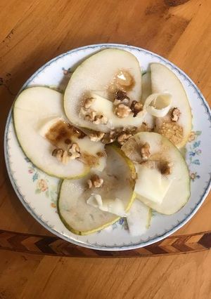 Una foto de Carpaccio de pera 🍐