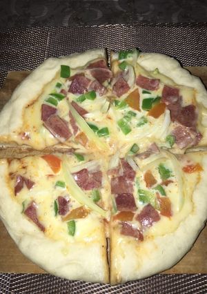 Foto resep Pizza cheese smoke beef italia