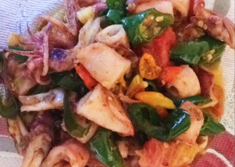 Cara Gampang memasak Cumi asin pedas yang simpel