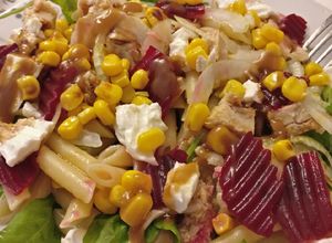 Foto principal de Ensalada de pasta colorida