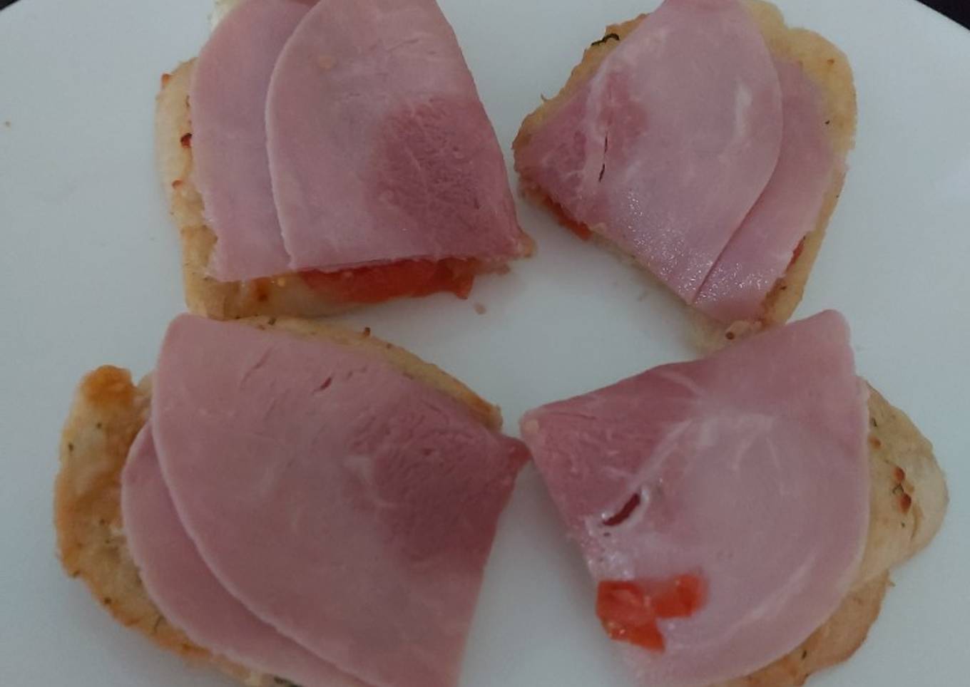 My open toasted Garlic Cheese bread with ham + Tomato 🤩