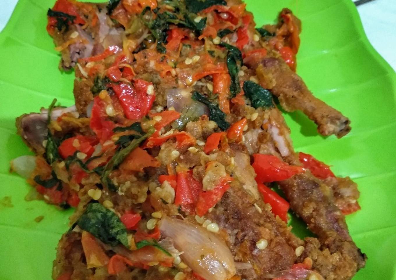 Ayam geprek kemangi