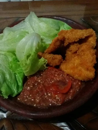 Langkah Mudah untuk Membikin Resep Ayam krispi sambel trasi yang Bisa Manjain Lidah Anti Ribet, Bisa Manjain Lidah