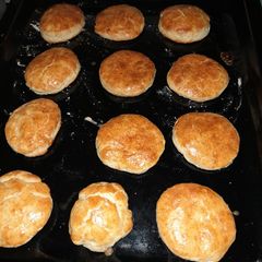 Crunchy breakfast scones A picture of Crunchy breakfast scones.