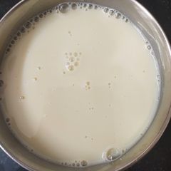 A picture of Homemade condensed milk.