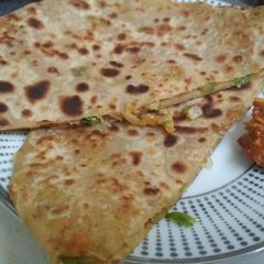 A picture of Veg paratha.